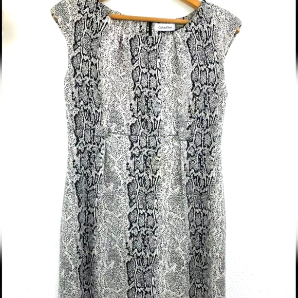 Calvin Klein Women's Dress size 4P - Picture 1 of 4